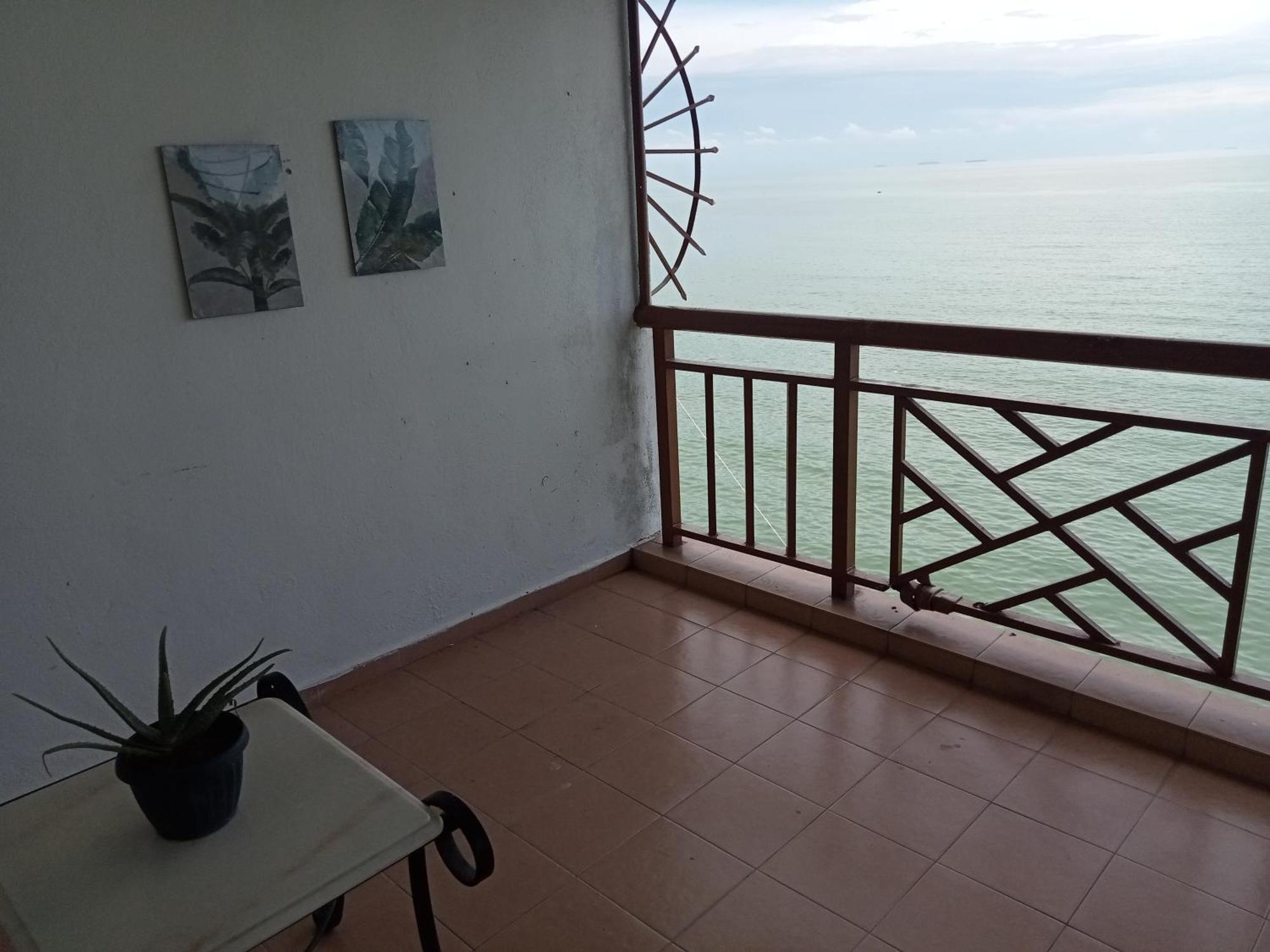 Lestari Seaview Homestay Port Dickson Zewnętrze zdjęcie