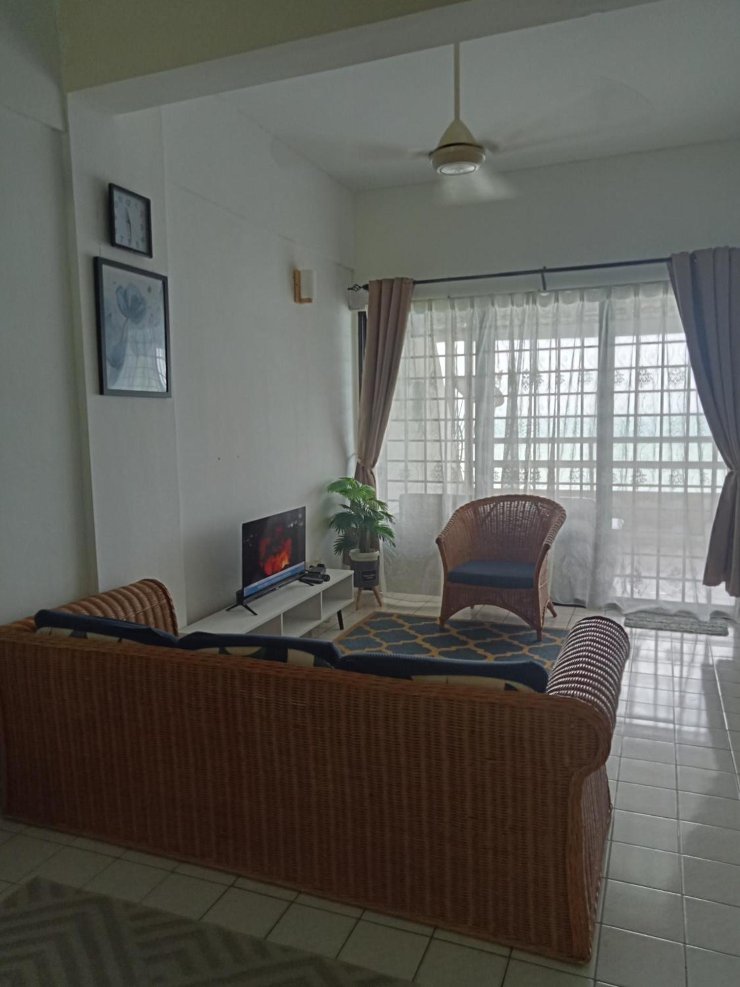 Lestari Seaview Homestay Port Dickson Pokój zdjęcie